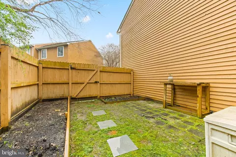 Exterior - 1116 Commanders Way S, Annapolis, MD 21409 photo 4 of 12