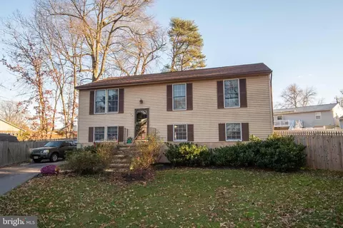 133 Archwood Ave, Glen Burnie, MD 21061