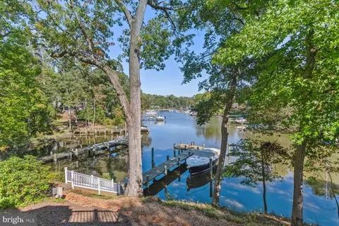 1011 Dulaney Ln, Annapolis, MD 21403