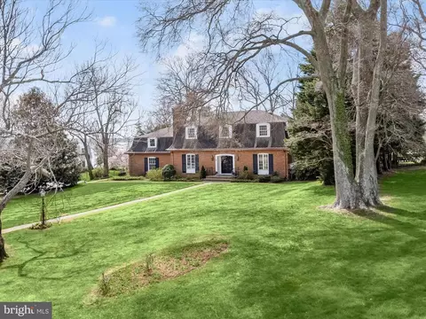 720 Stillwater Rd, Gibson Island, MD 21056
