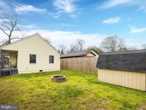 Exterior - 7772 Outing Ave, Pasadena, MD 21122 photo 8 of 10