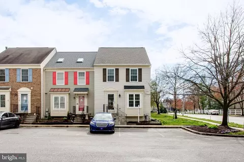 551 Greencrest Ln #11, Odenton, MD 21113