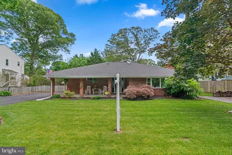 566 Whitney Rd, Severna Park, MD 21146