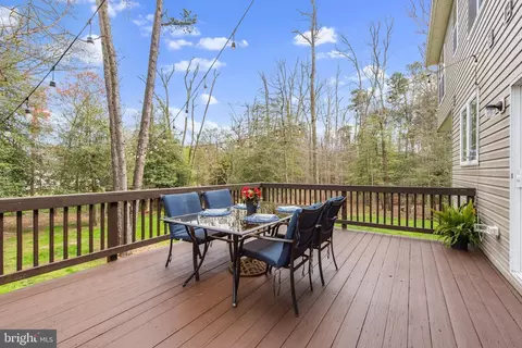 Exterior - 141 North Dr, Pasadena, MD 21122 photo 10 of 20