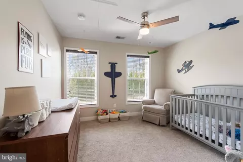 Bedroom - 141 North Dr, Pasadena, MD 21122 photo 4 of 18