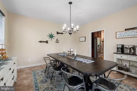 Dining - 141 North Dr, Pasadena, MD 21122 photo 2 of 8
