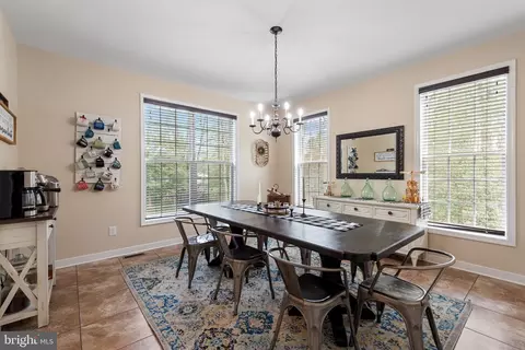 Dining - 141 North Dr, Pasadena, MD 21122 photo 1 of 8