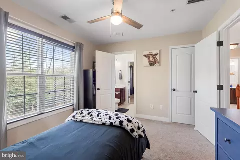 Bedroom - 141 North Dr, Pasadena, MD 21122 photo 13 of 18