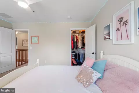 Bedroom - 141 North Dr, Pasadena, MD 21122 photo 9 of 18