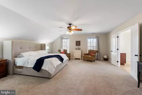 Bedroom - 141 North Dr, Pasadena, MD 21122 photo 2 of 18