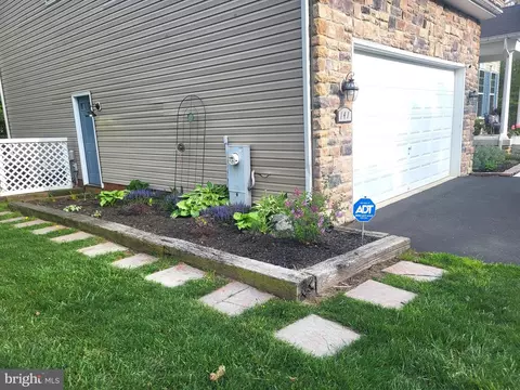 Exterior - 141 North Dr, Pasadena, MD 21122 photo 17 of 20