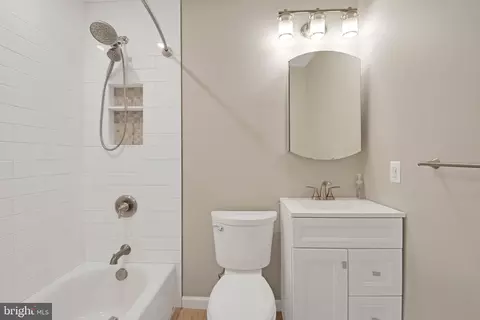 Bath - 3033 Pike Dr, Riva, MD 21140 photo 2 of 3