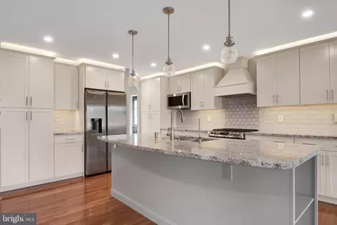 Kitchen - 3033 Pike Dr, Riva, MD 21140 photo 2 of 5
