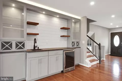 Living - 3033 Pike Dr, Riva, MD 21140 photo 2 of 6