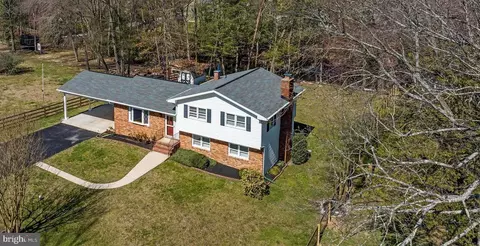Exterior - 1862 Potomac Rd, Pasadena, MD 21122 photo 3 of 13