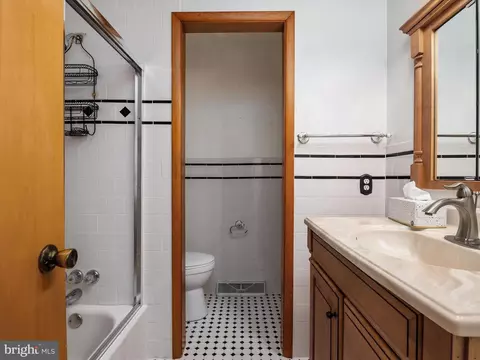 Bath - 1862 Potomac Rd, Pasadena, MD 21122 photo 2 of 2