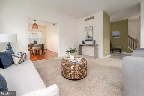 Living - 3651 6th Ave, Edgewater, MD 21037 photo 4 of 4