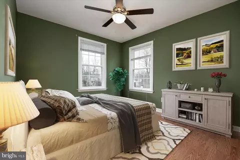 Bedroom - 3651 6th Ave, Edgewater, MD 21037 photo 5 of 5