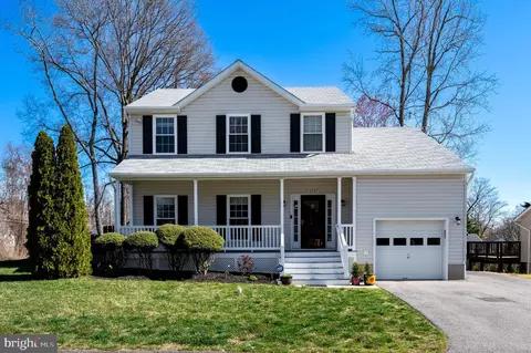 3651 6th Ave, Edgewater, MD 21037