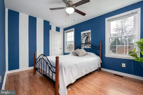 Bedroom - 3651 6th Ave, Edgewater, MD 21037 photo 4 of 5