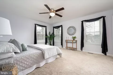 Bedroom - 3651 6th Ave, Edgewater, MD 21037 photo 1 of 5