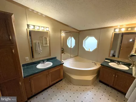 483 Keith Rd, Lothian, MD 20711 photo 16