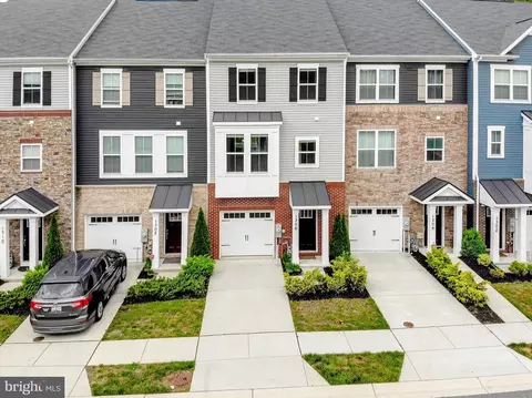 1306 Hawk Hollow Dr, Crofton, MD 21114