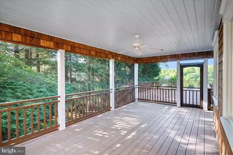 Exterior - 823 Coachway, Annapolis, MD 21401 photo 20 of 22