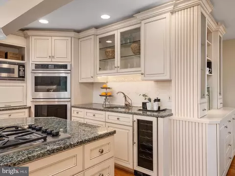 Kitchen - 823 Coachway, Annapolis, MD 21401 photo 4 of 5