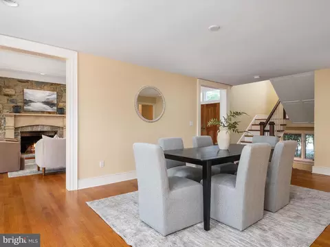 Dining - 823 Coachway, Annapolis, MD 21401 photo 1 of 4