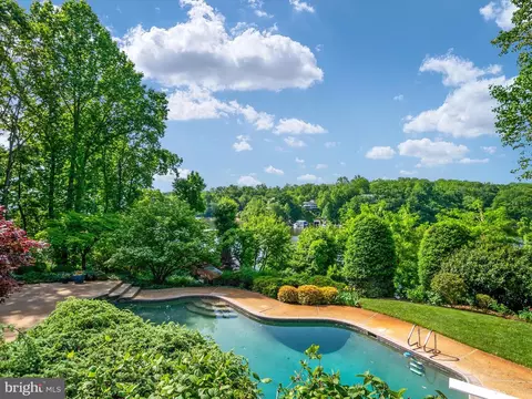 Exterior - 823 Coachway, Annapolis, MD 21401 photo 10 of 22