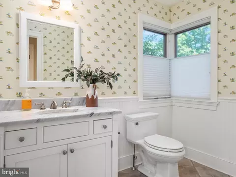 Bath - 823 Coachway, Annapolis, MD 21401 photo 1 of 5