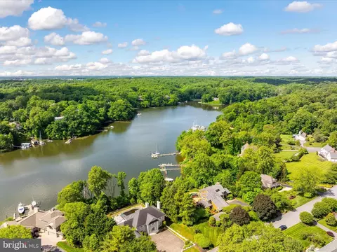 View/Area - 823 Coachway, Annapolis, MD 21401 photo 1 of 14