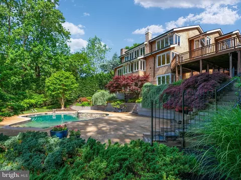 Exterior - 823 Coachway, Annapolis, MD 21401 photo 13 of 22