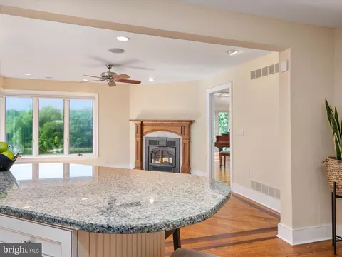 Kitchen - 823 Coachway, Annapolis, MD 21401 photo 5 of 5
