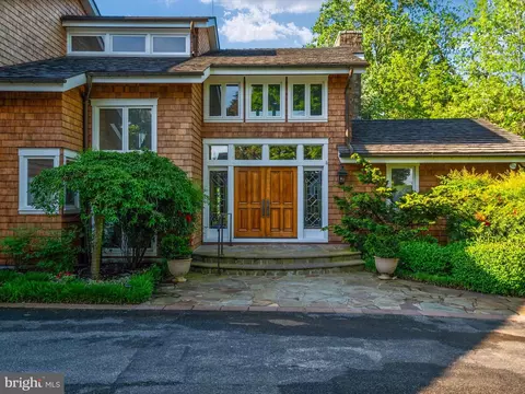Exterior - 823 Coachway, Annapolis, MD 21401 photo 6 of 22