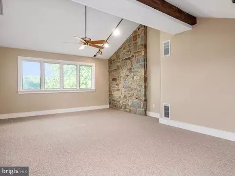 Living - 823 Coachway, Annapolis, MD 21401 photo 7 of 11