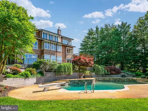 Exterior - 823 Coachway, Annapolis, MD 21401 photo 9 of 22