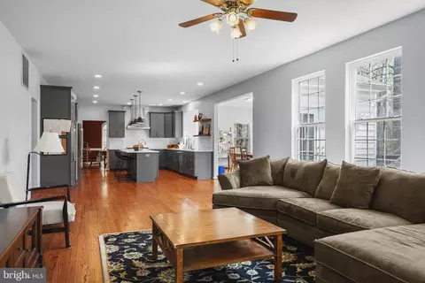 Living - 2103 Jolie Pl, Crofton, MD 21114 photo 3 of 9