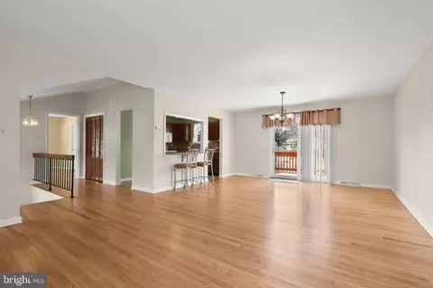 Living - 554 Cardinal Dr, Pasadena, MD 21122 photo 10 of 10