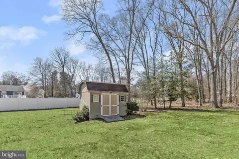 Exterior - 554 Cardinal Dr, Pasadena, MD 21122 photo 13 of 17