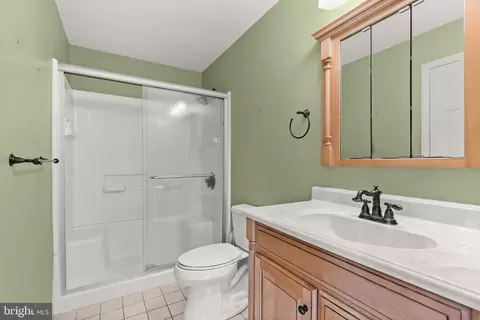 Bath - 554 Cardinal Dr, Pasadena, MD 21122 photo 2 of 2