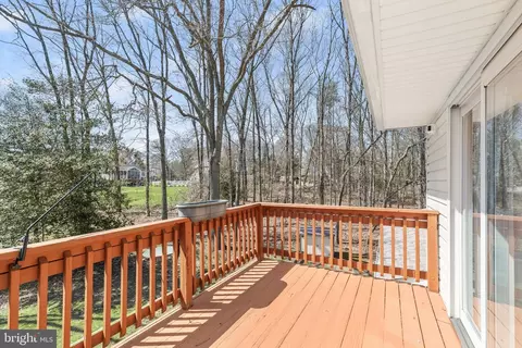 Exterior - 554 Cardinal Dr, Pasadena, MD 21122 photo 6 of 17