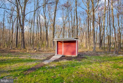 Exterior - 4924 Kellam Rd, Shady Side, MD 20764 photo 7 of 9