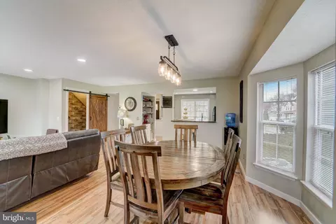 Dining - 3531 Brickwall Ln, Pasadena, MD 21122 photo 2 of 2