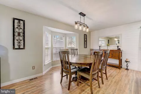 Dining - 3531 Brickwall Ln, Pasadena, MD 21122 photo 1 of 2