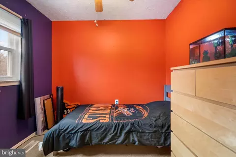 Bedroom - 64 Bar Harbor Rd, Pasadena, MD 21122 photo 6 of 8