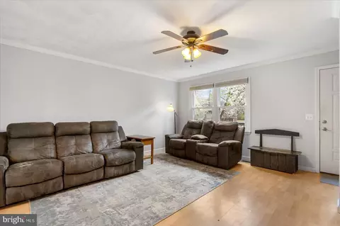 Living - 64 Bar Harbor Rd, Pasadena, MD 21122 photo 2 of 5