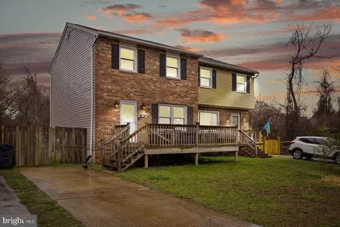 64 Bar Harbor Rd, Pasadena, MD 21122