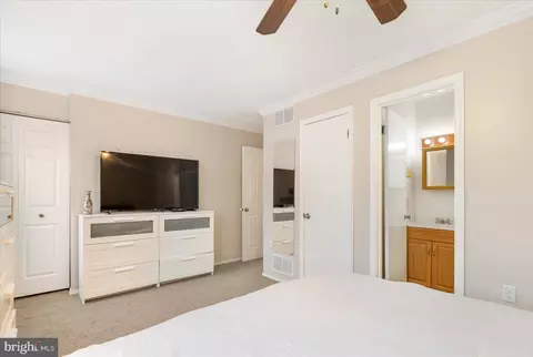 Bedroom - 64 Bar Harbor Rd, Pasadena, MD 21122 photo 3 of 8